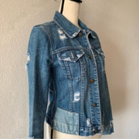 Earl Jean Distressed Patchwork Jean Jacket - Picture 4 of 16